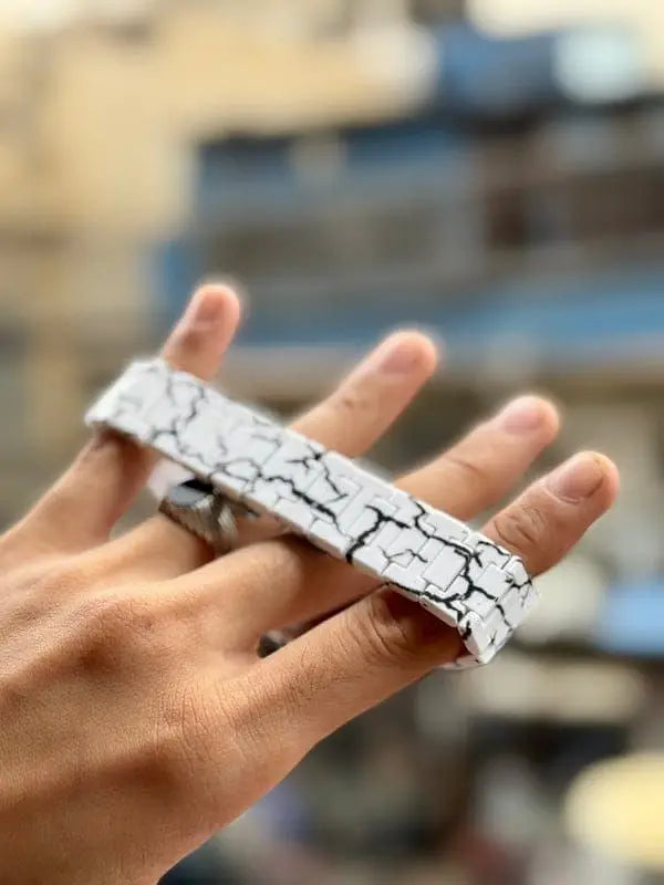 ARABIC AURA WHITE BLACK DIAL WITH MASTER LOCK